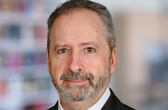larry kraus headshot